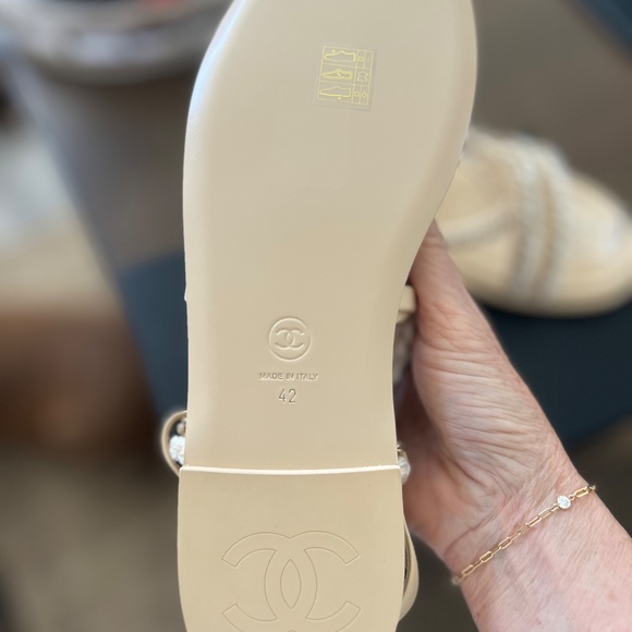 Chanel 2022 Interlocking CC Gladiator Sandals BRAND NEW - Picture 5 of 10